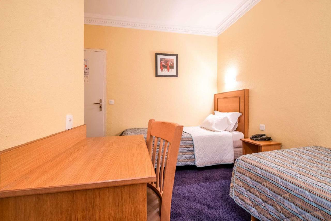 Comfort Hotel Au Firmament Asnières Εξωτερικό φωτογραφία